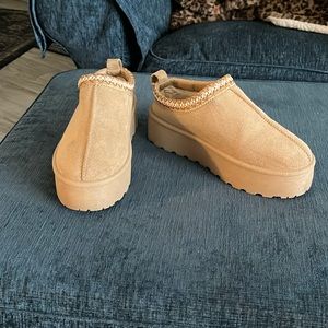 Platform suede mules
